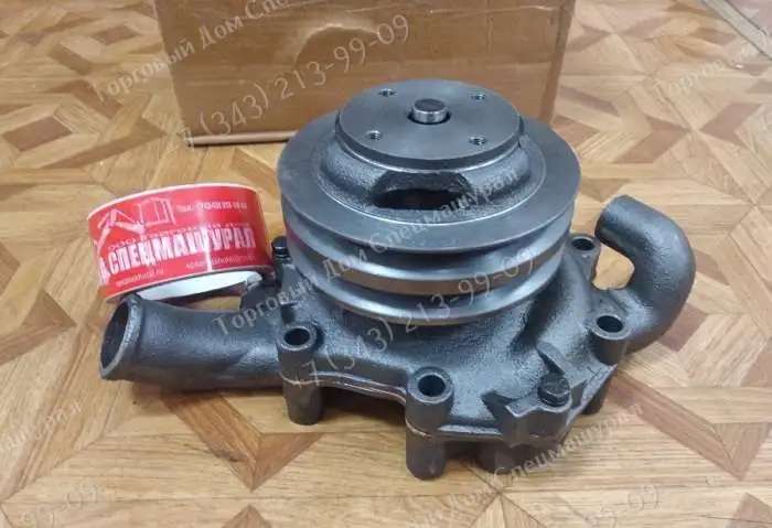 Помпа водяная для экскаватора-погрузчика Case 695SM