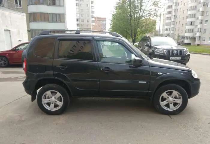 Продаю автомобиль Chevrolet Niva