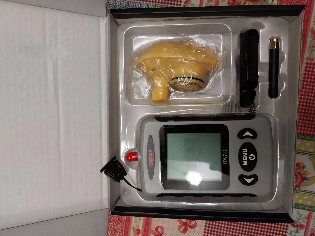 Эхолот FISH FINDER
