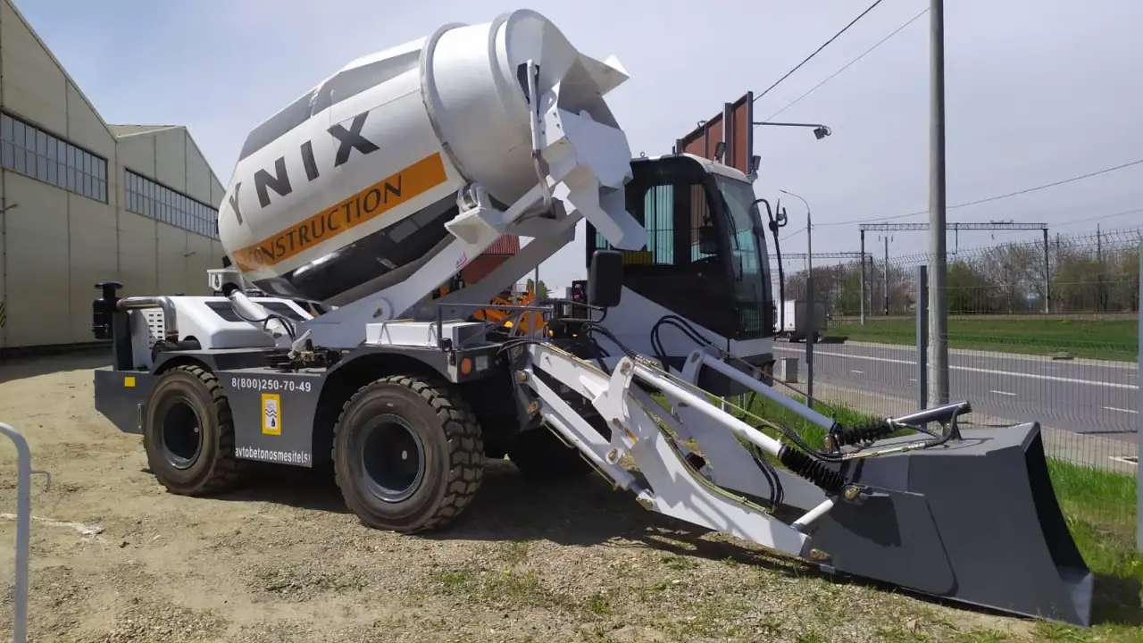 Бетоносмеситель с самозагрузкой YNIX QGMC5000 20 м3 час
