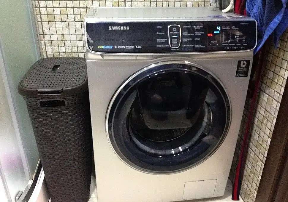 Стиральная машина Samsung WW65K52E69S