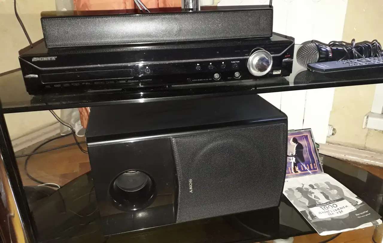 Домaшний кинотеатp Sony DAV-FZ900M