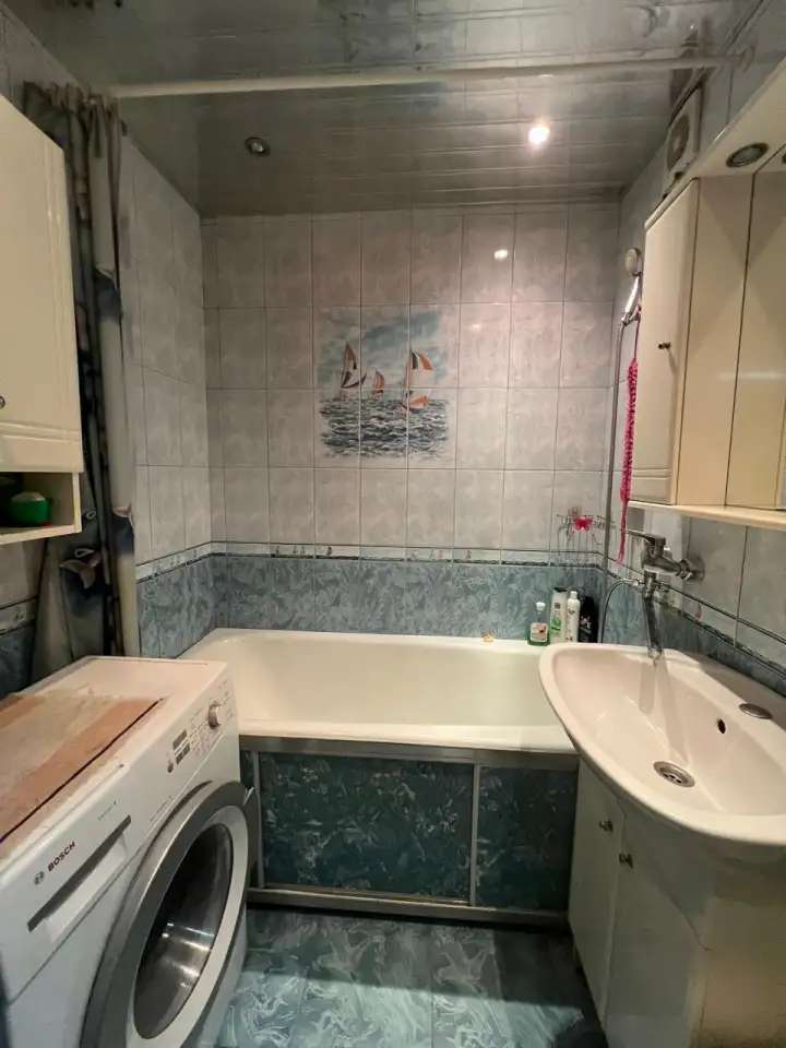 продажа 12 доли в 3 к.кв. Москва пр.Карамзина