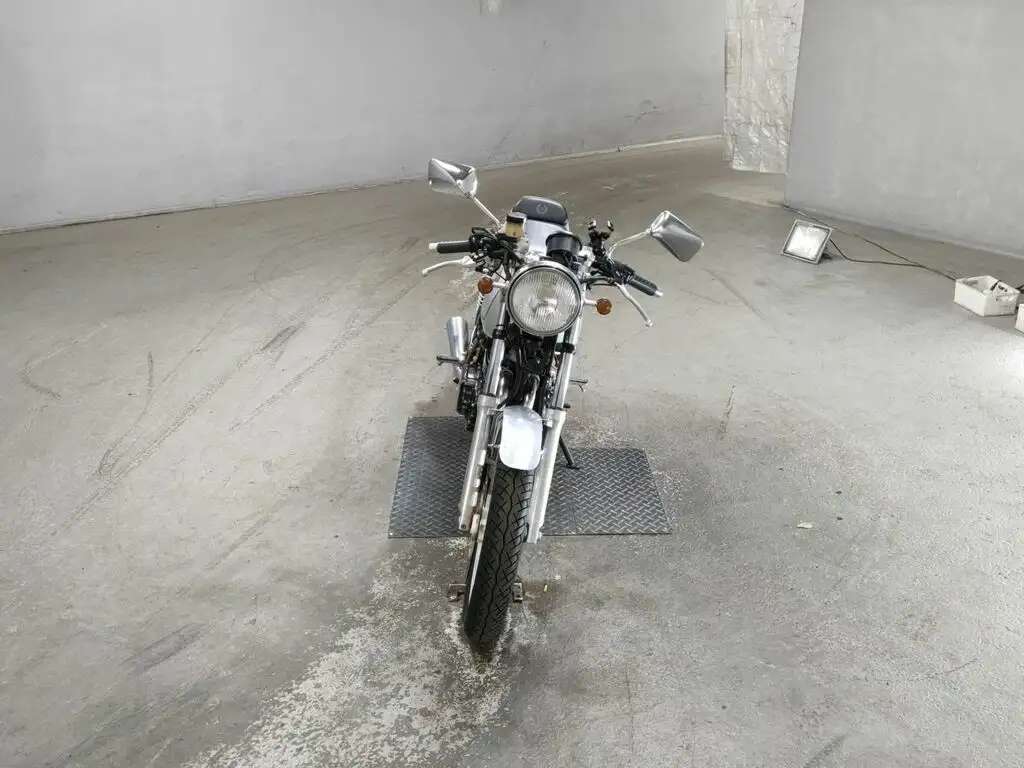 Мотоцикл дорожный Honda CB250RS рама MC02