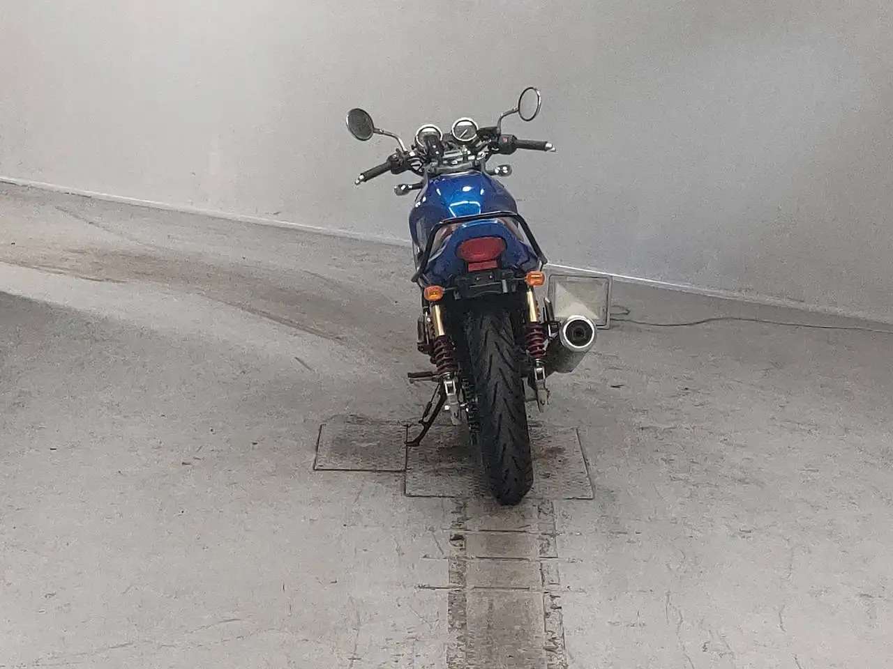 Мотоцикл дорожный Kawasaki Balius 250-2 рама ZR250B гв 2001
