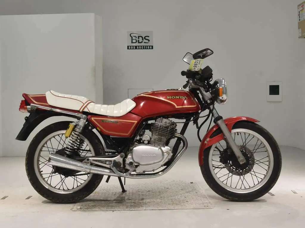 Мотоцикл дорожный Honda CB250RS Z рама MC02