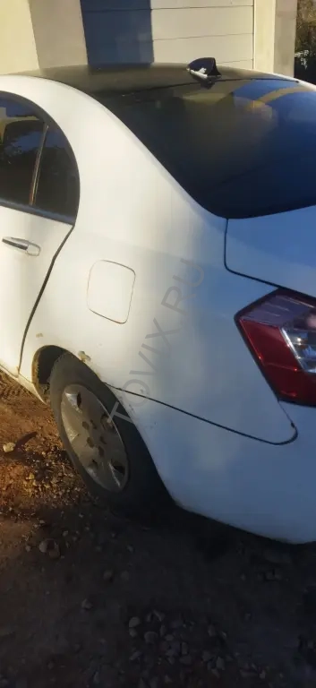 Geely Emgrand EC7 1.5 МТ, 2013, битый, 326 000 км