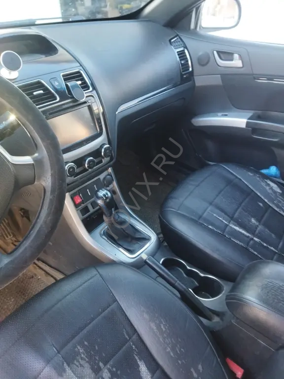 Geely Emgrand EC7 1.5 МТ, 2013, битый, 326 000 км
